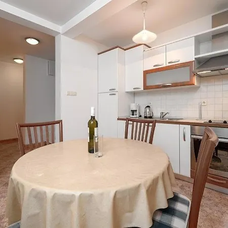 By The Sea - 16804 Apartament